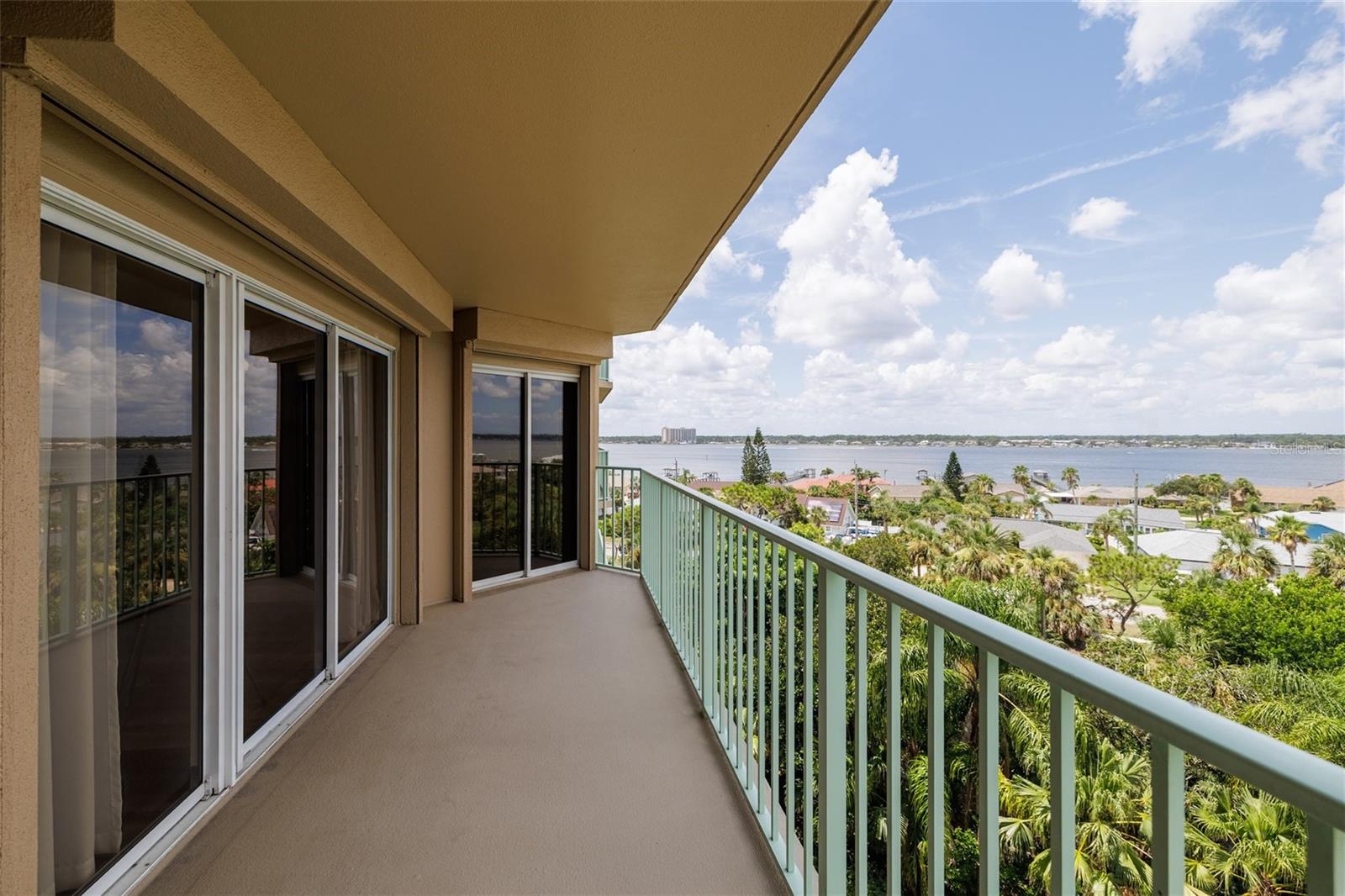 4 OCEANS WEST BOULEVARD 701C