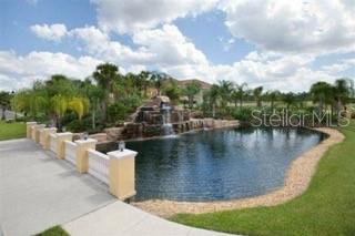 PARADISE PALLMS - Residential