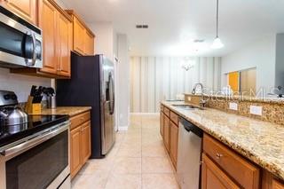 PARADISE PALLMS - Residential