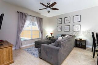 PARADISE PALLMS - Residential