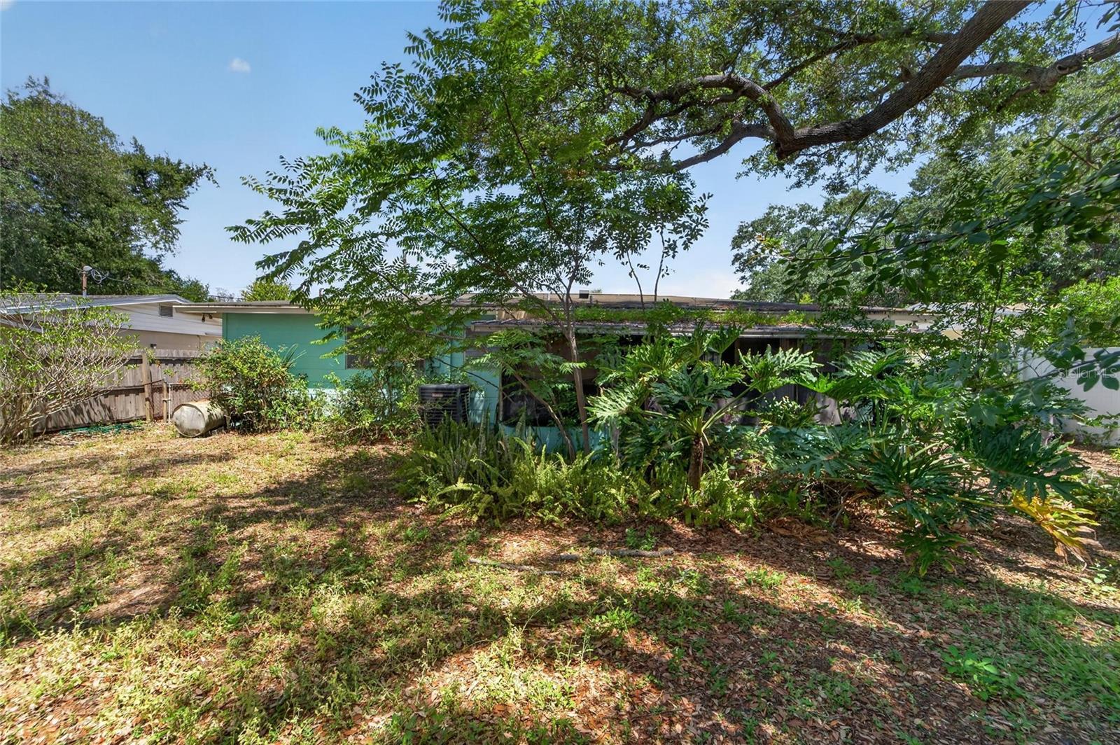 GANDY GARDENS 4 - Residential