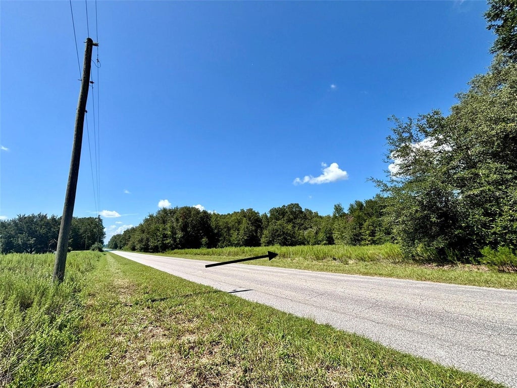 Photo of Tbd SW 132nd Avenue, Dunnellon, FL 34432 (MLS # OM730187)