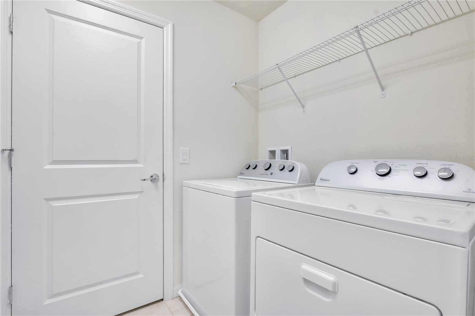 LAKEVIEW POINTE - Residential