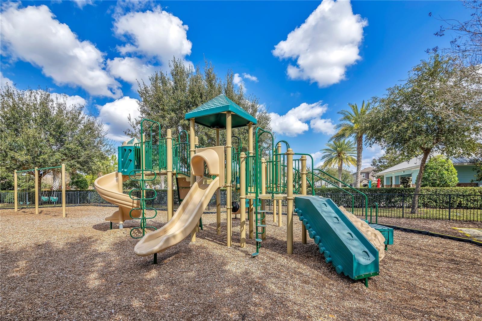 LAKEVIEW POINTE - Residential