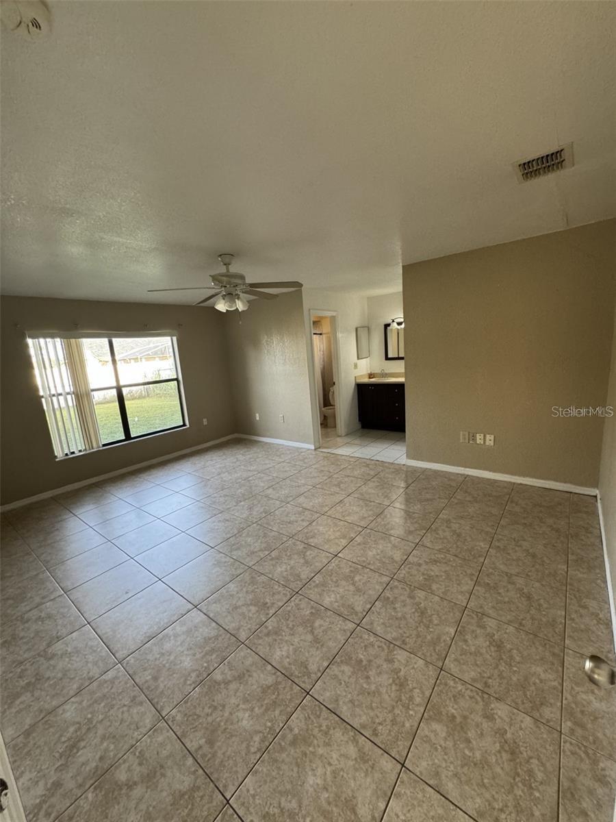 Photo of 913 San Rafael Way, Kissimmee, FL 34758 (MLS # S5150906)