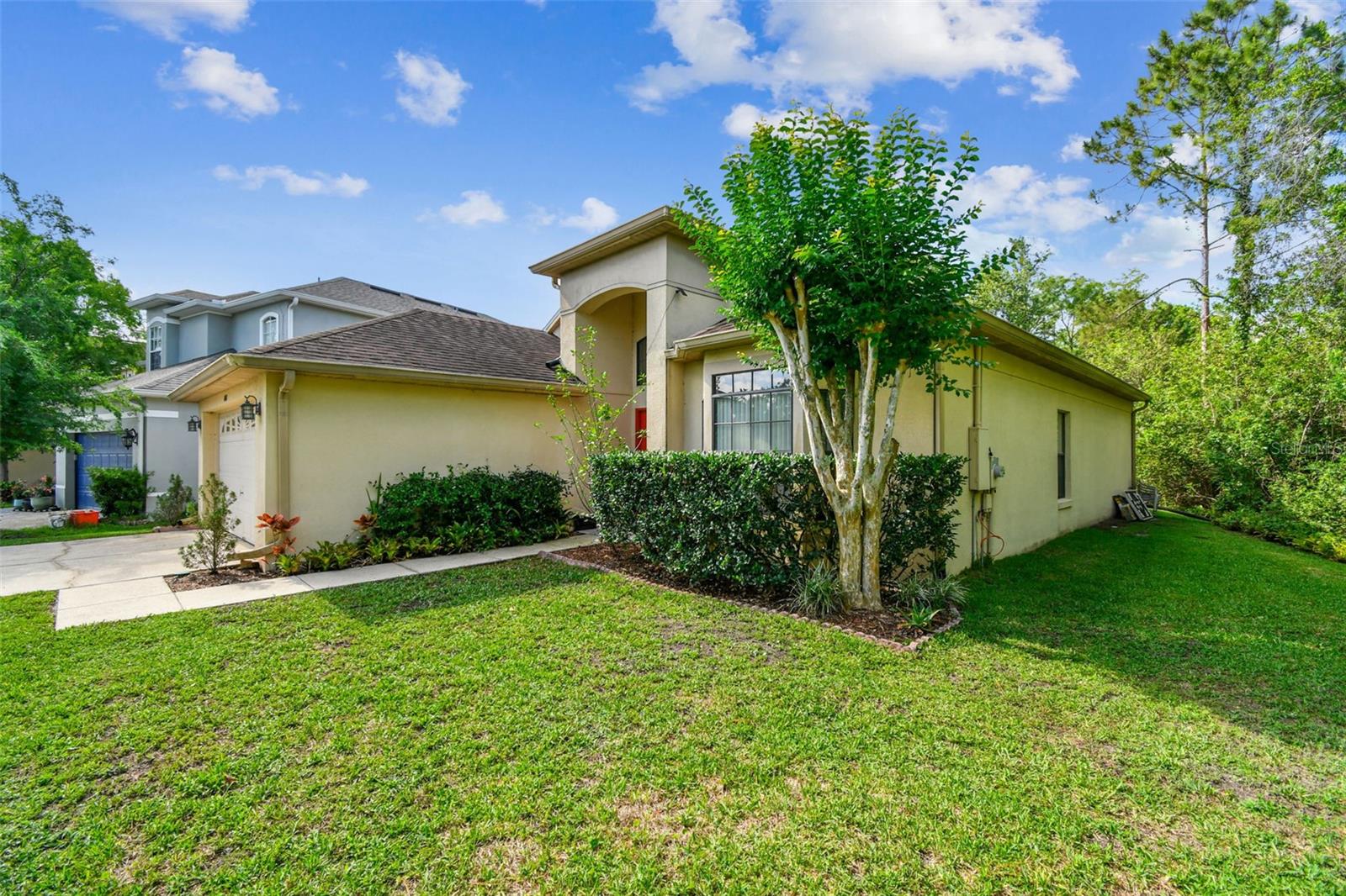 848 MAGNOLIA CREEK CIRCLE