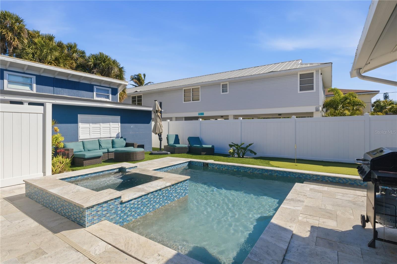 HAVERKOS COURT - Residential