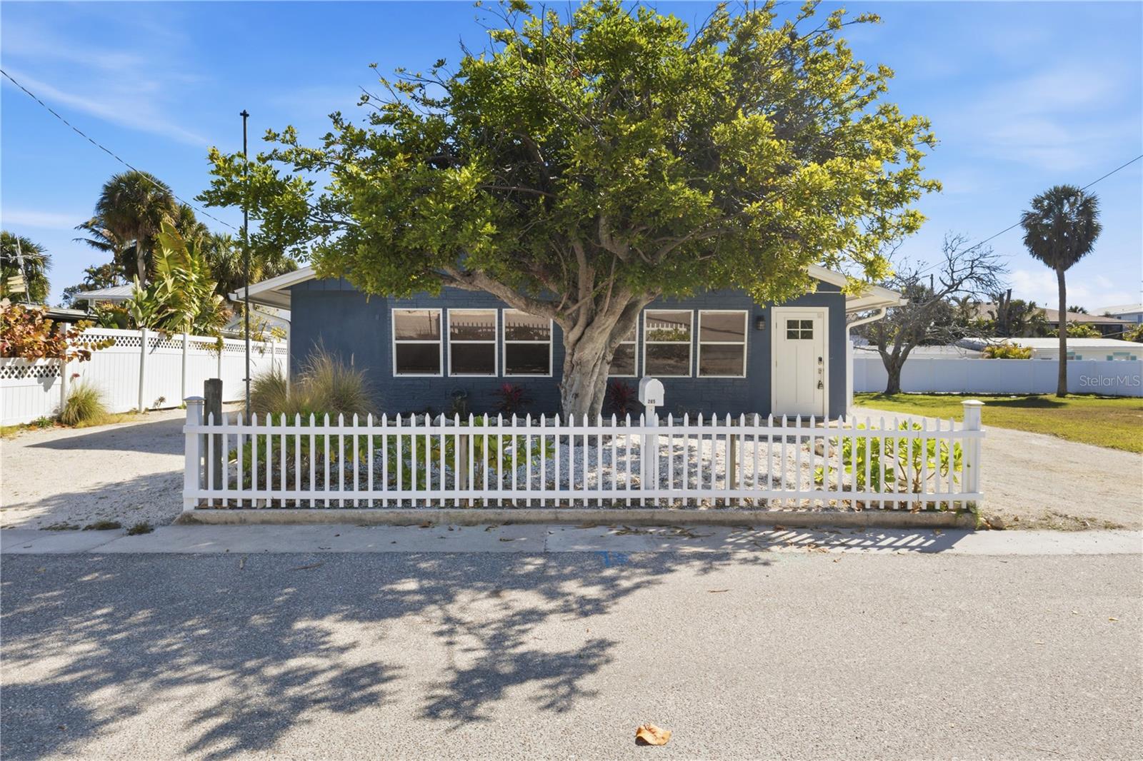 HAVERKOS COURT - Residential