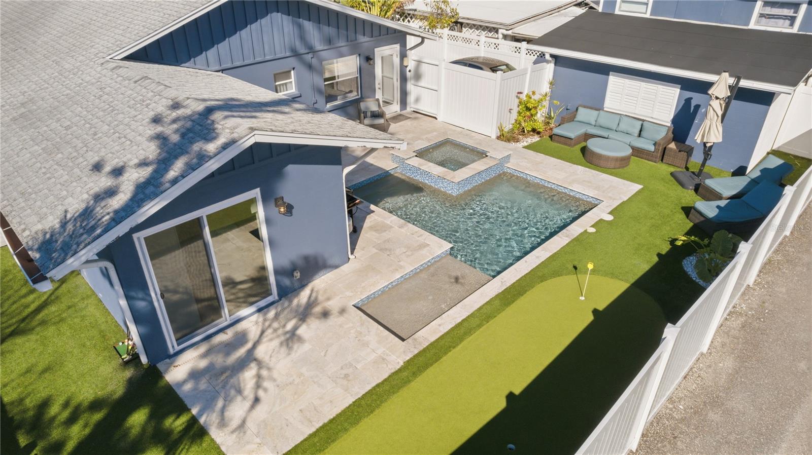 HAVERKOS COURT - Residential