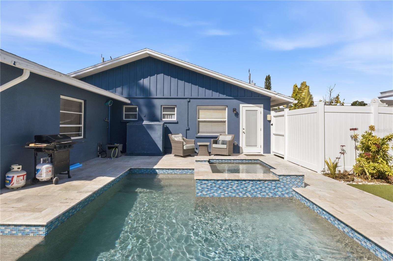 HAVERKOS COURT - Residential