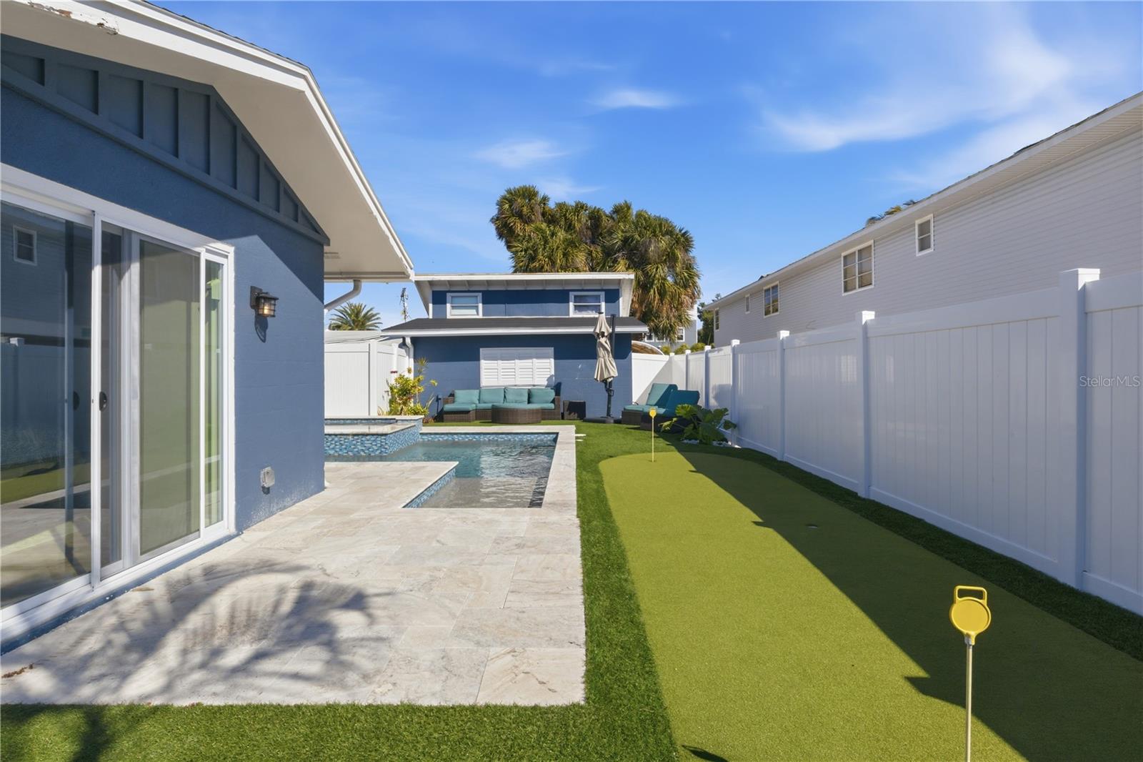 HAVERKOS COURT - Residential