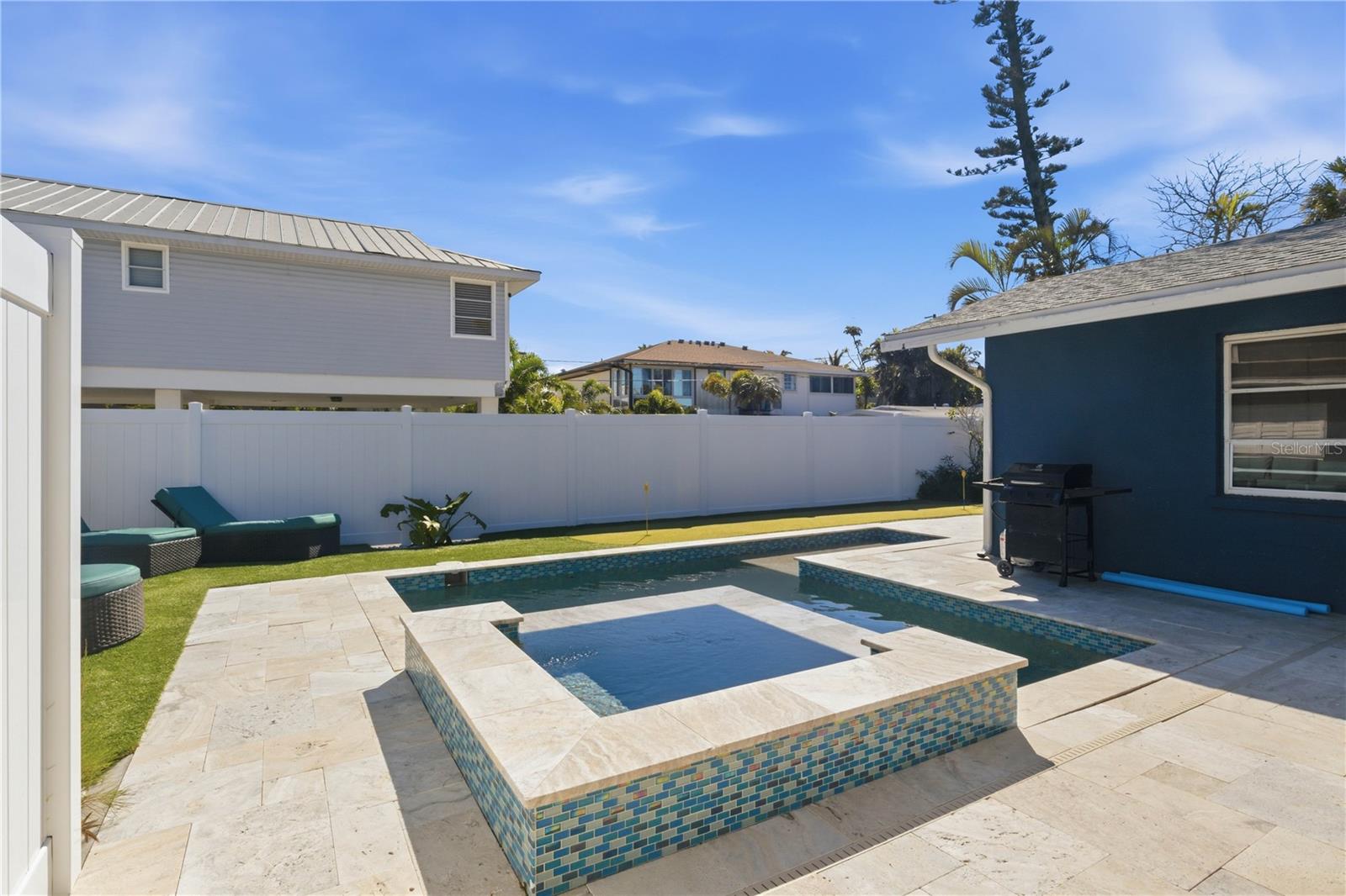 HAVERKOS COURT - Residential