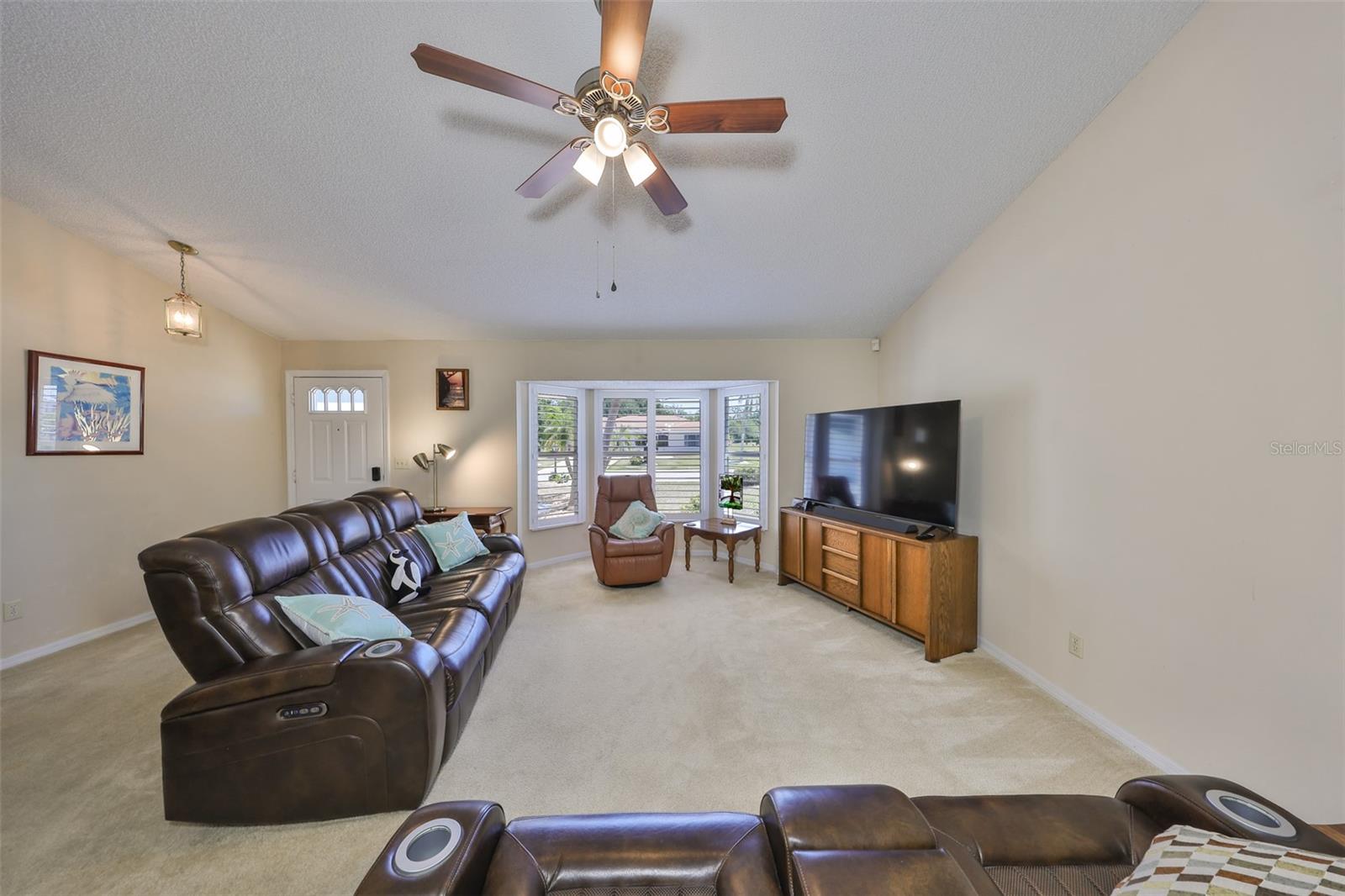 2004 BERRY ROBERTS DRIVE