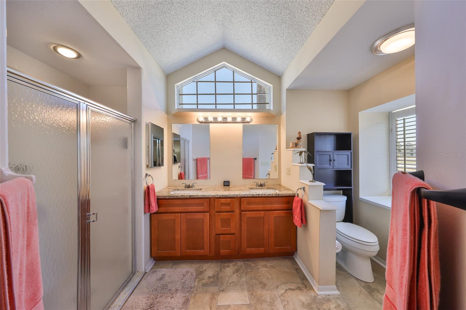 2004 BERRY ROBERTS DRIVE