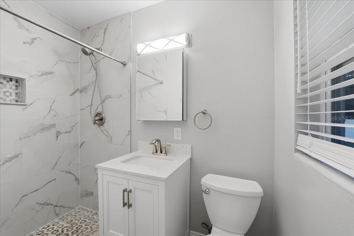 LAKEMONT HEIGHTS - Residential Lease