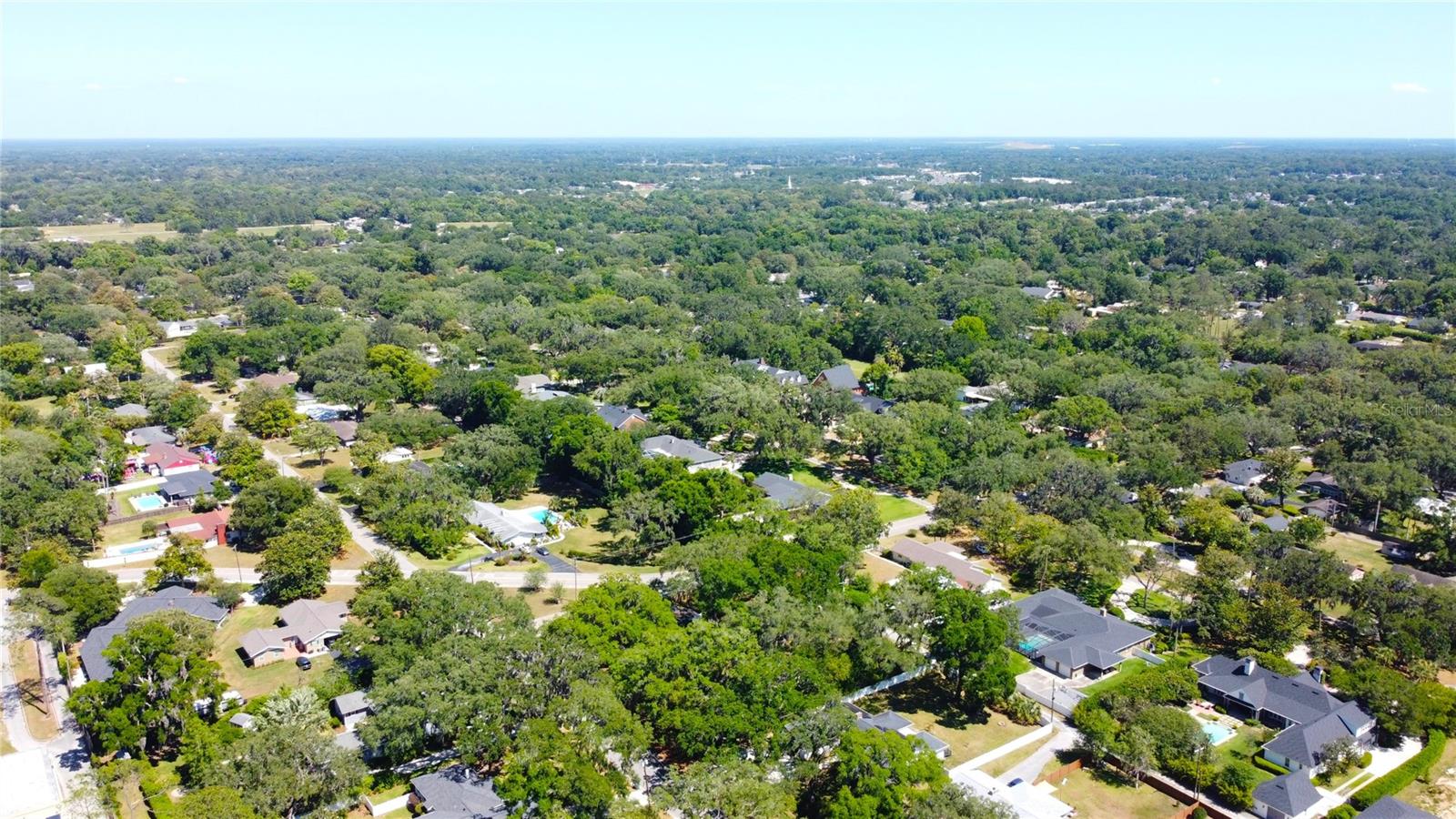 WOODFIELDS - Land