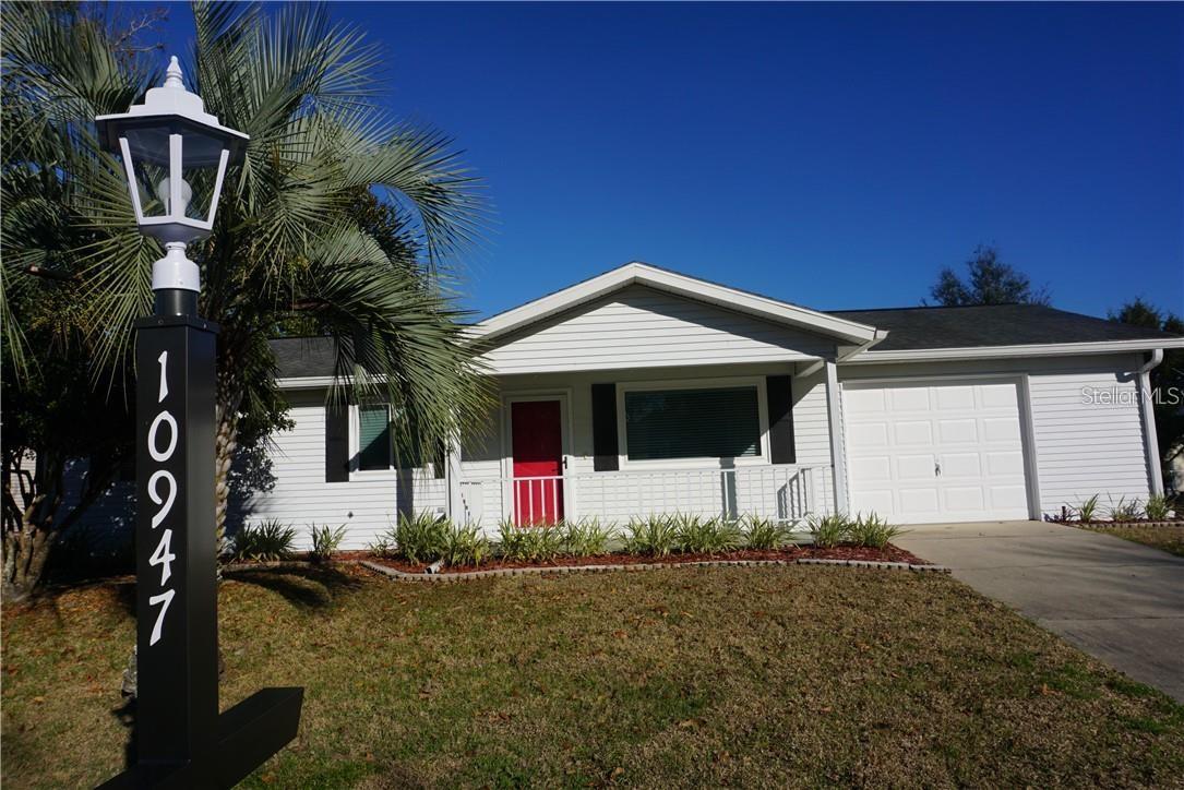 Located in a 55 plus community. This UPDATED home with a beautiful kitchen with lots of counter space and pantry and updated bathrooms is sure to make you happy. Cozy covered front porch. Master bedroom has on suite bathroom with step in shower. Off of living room is a finished Florida Room/Office. A one and a half (1.5) car garage gives you plenty of room for extra storage. Great location too! Oak Run Country Club offers 6 pools, 5 hot tubs, Restaurant, Golf Course, 2 Fitness Centers, pickleball, bocce, shuffleboard, library, card room, billiards, craft room, Dog Park, BINGO, 2 auditoriums that host numerous fun events and there are over 100 clubs for you to choose from. Right outside the gate is WalMart, shopping, restaurants and medical facilities too!