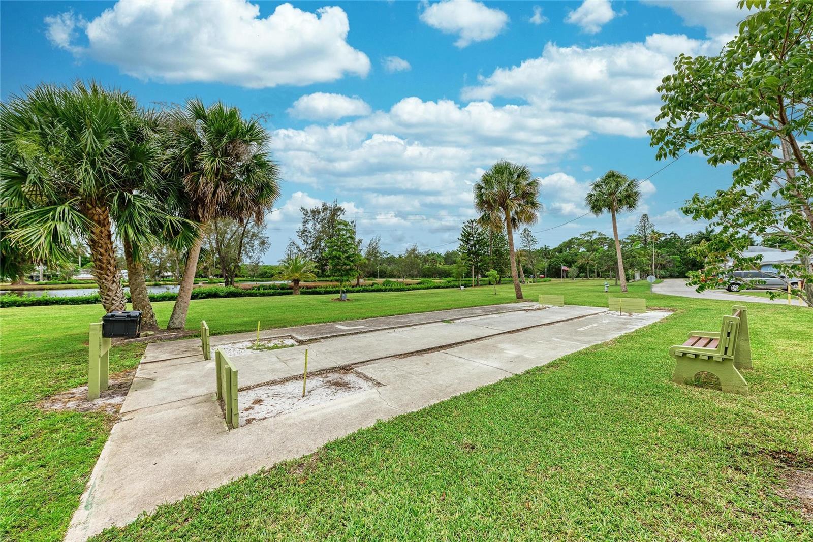 BRADEN CASTLE PARK - Residential