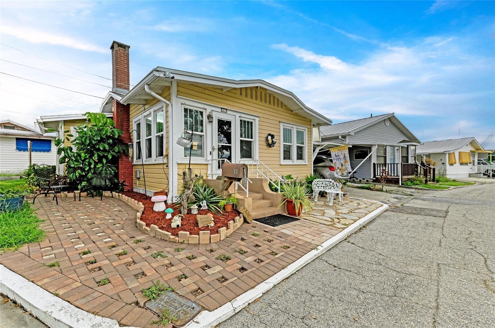 BRADEN CASTLE PARK - Residential