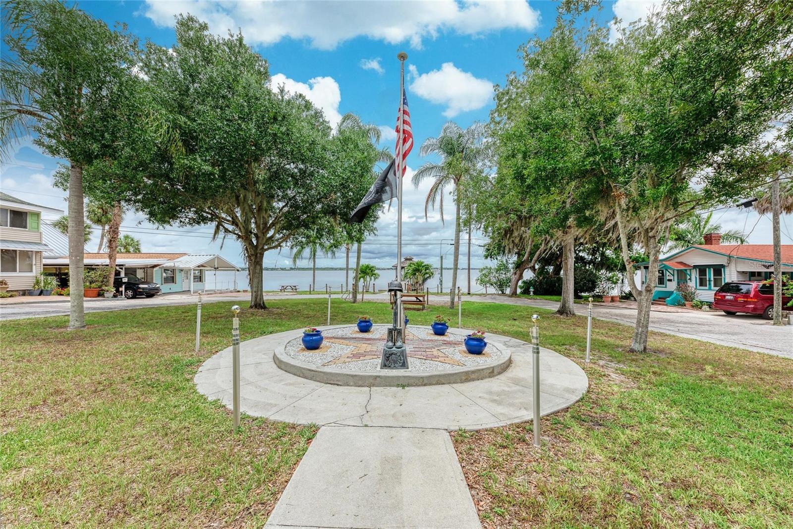 BRADEN CASTLE PARK - Residential