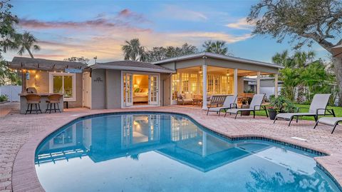 A home in SIESTA KEY