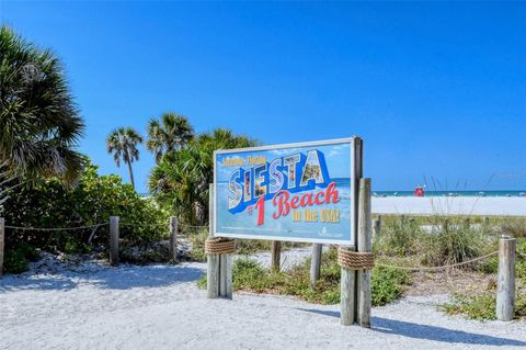 A home in SIESTA KEY