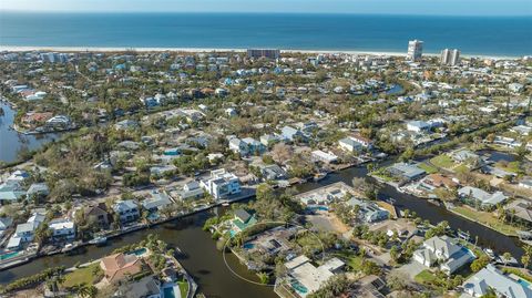 A home in SIESTA KEY