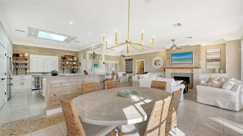 A home in SIESTA KEY