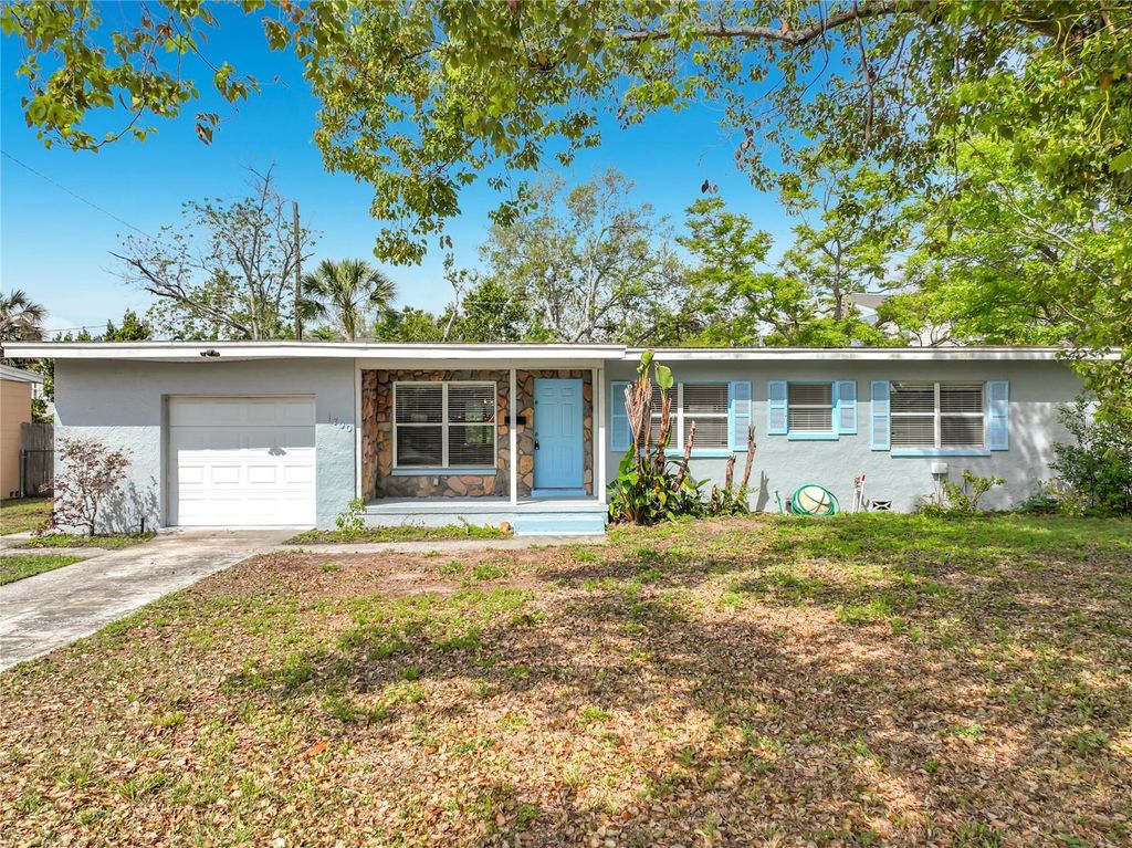Photo of 1700 Edmundshire Road, Orlando, FL 32812 (MLS # G5110468)
