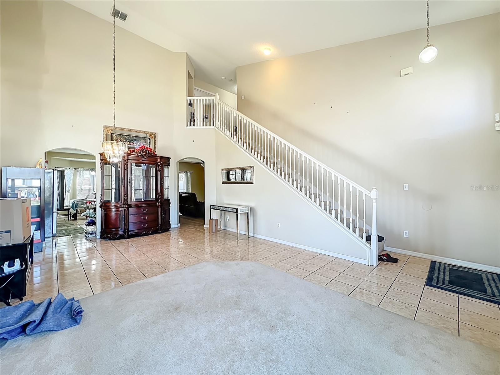 COUNTRY RUN UNIT 2 - Residential