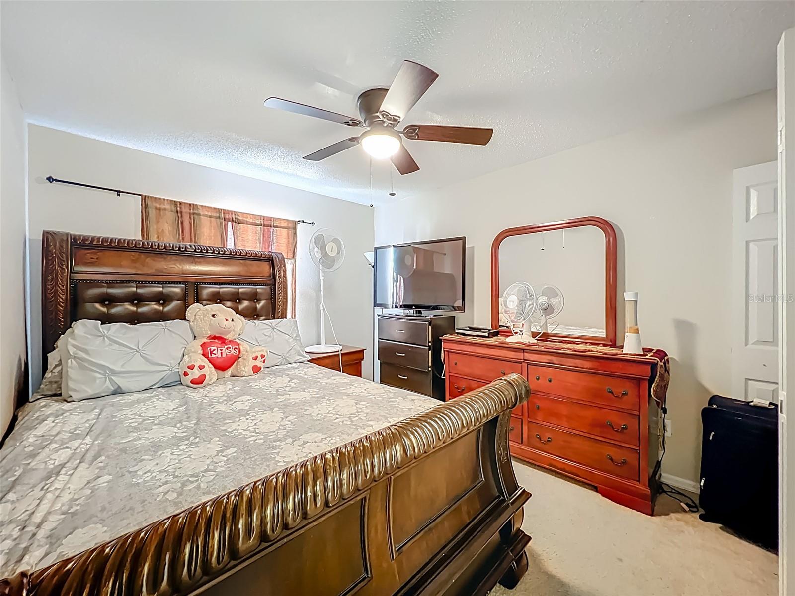 COUNTRY RUN UNIT 2 - Residential