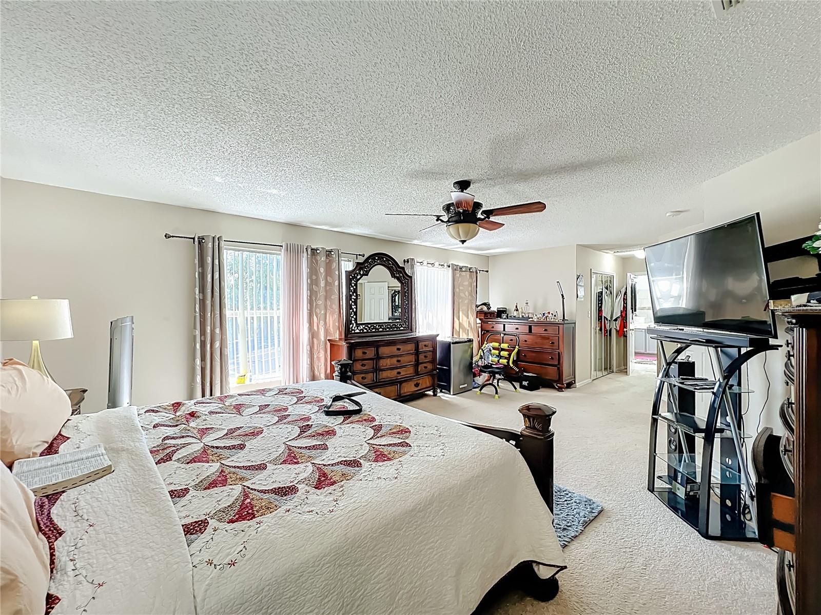 COUNTRY RUN UNIT 2 - Residential