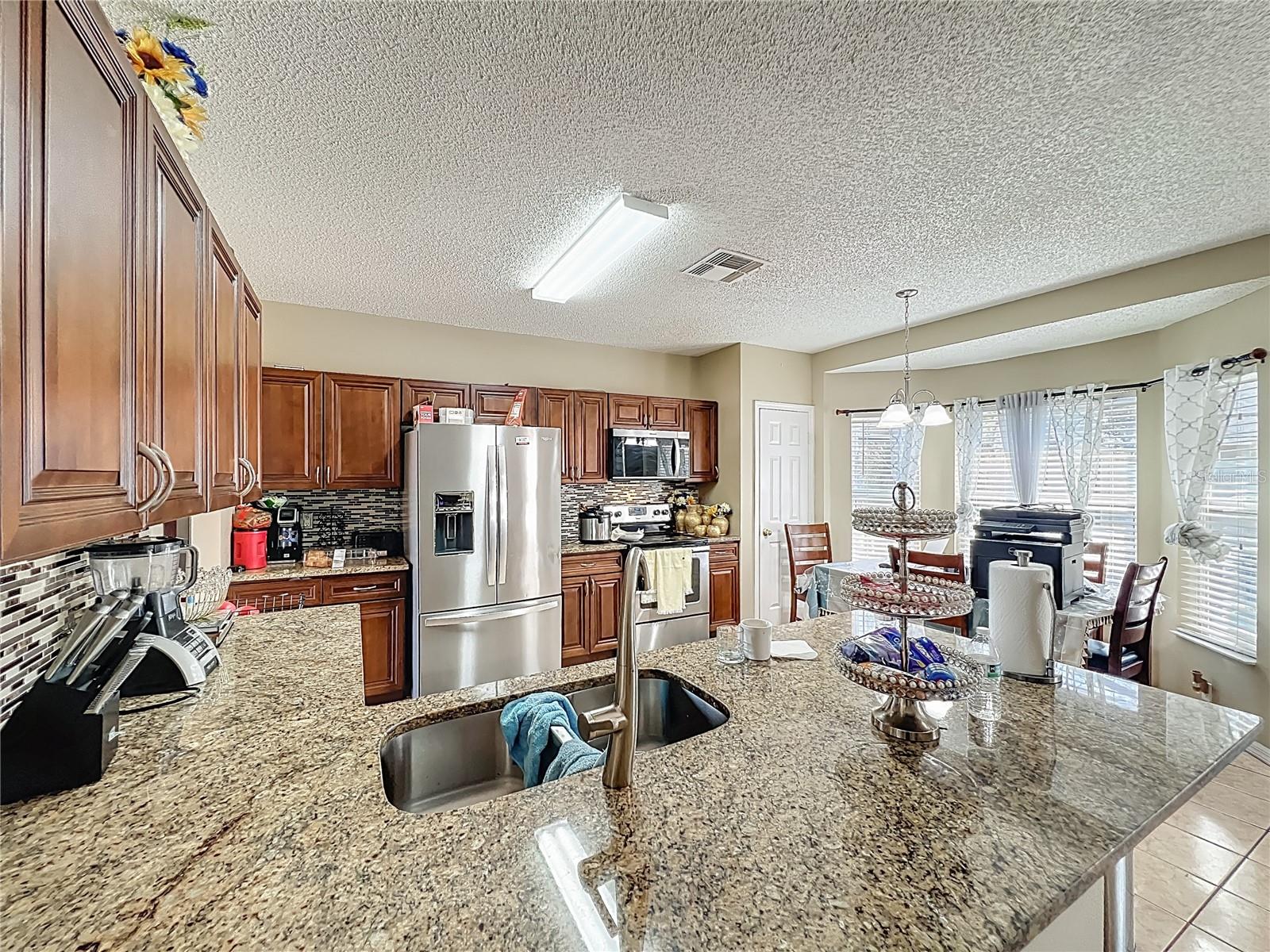 COUNTRY RUN UNIT 2 - Residential