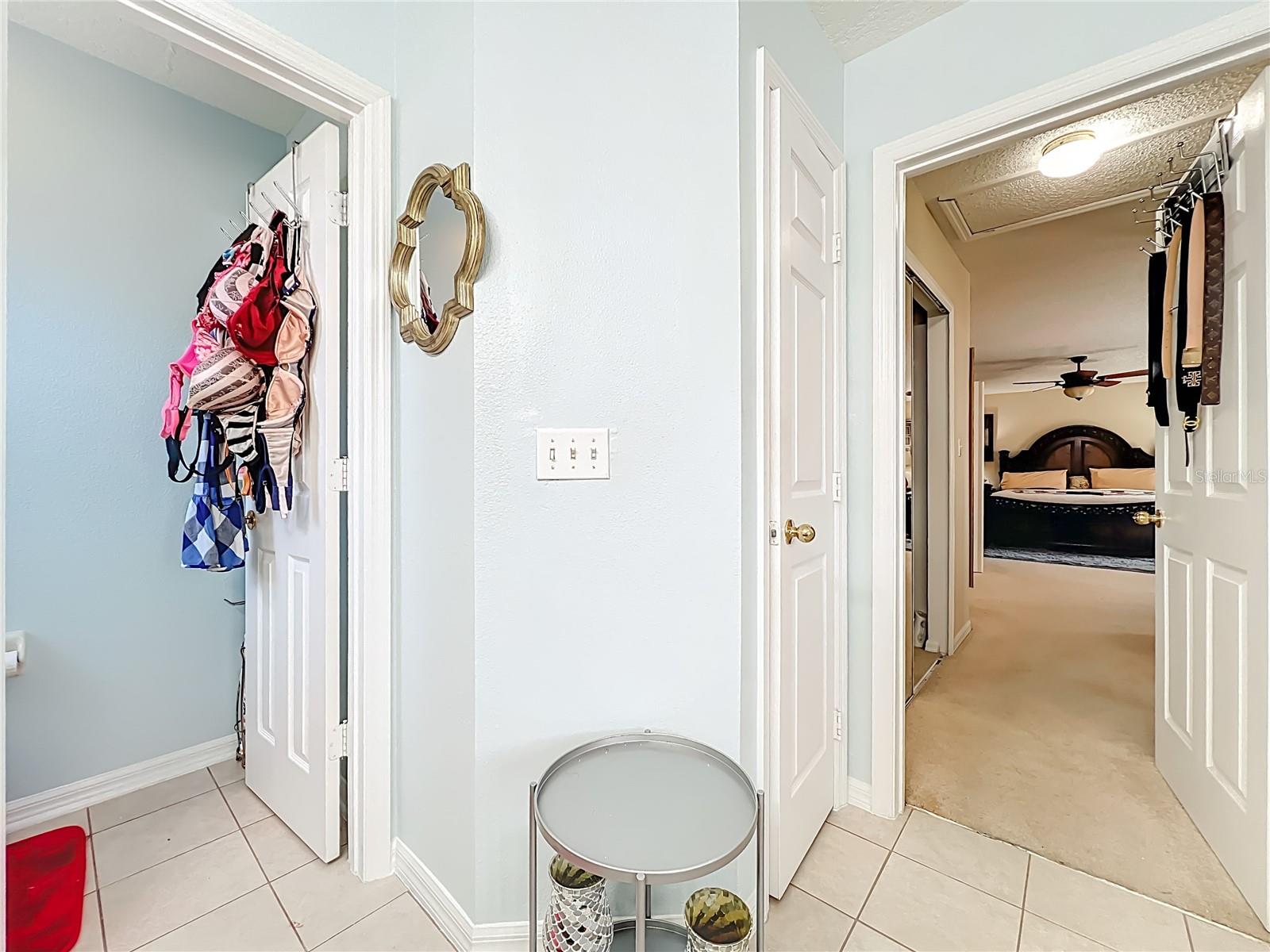 COUNTRY RUN UNIT 2 - Residential