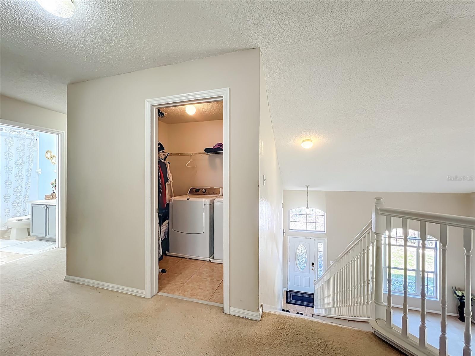 COUNTRY RUN UNIT 2 - Residential