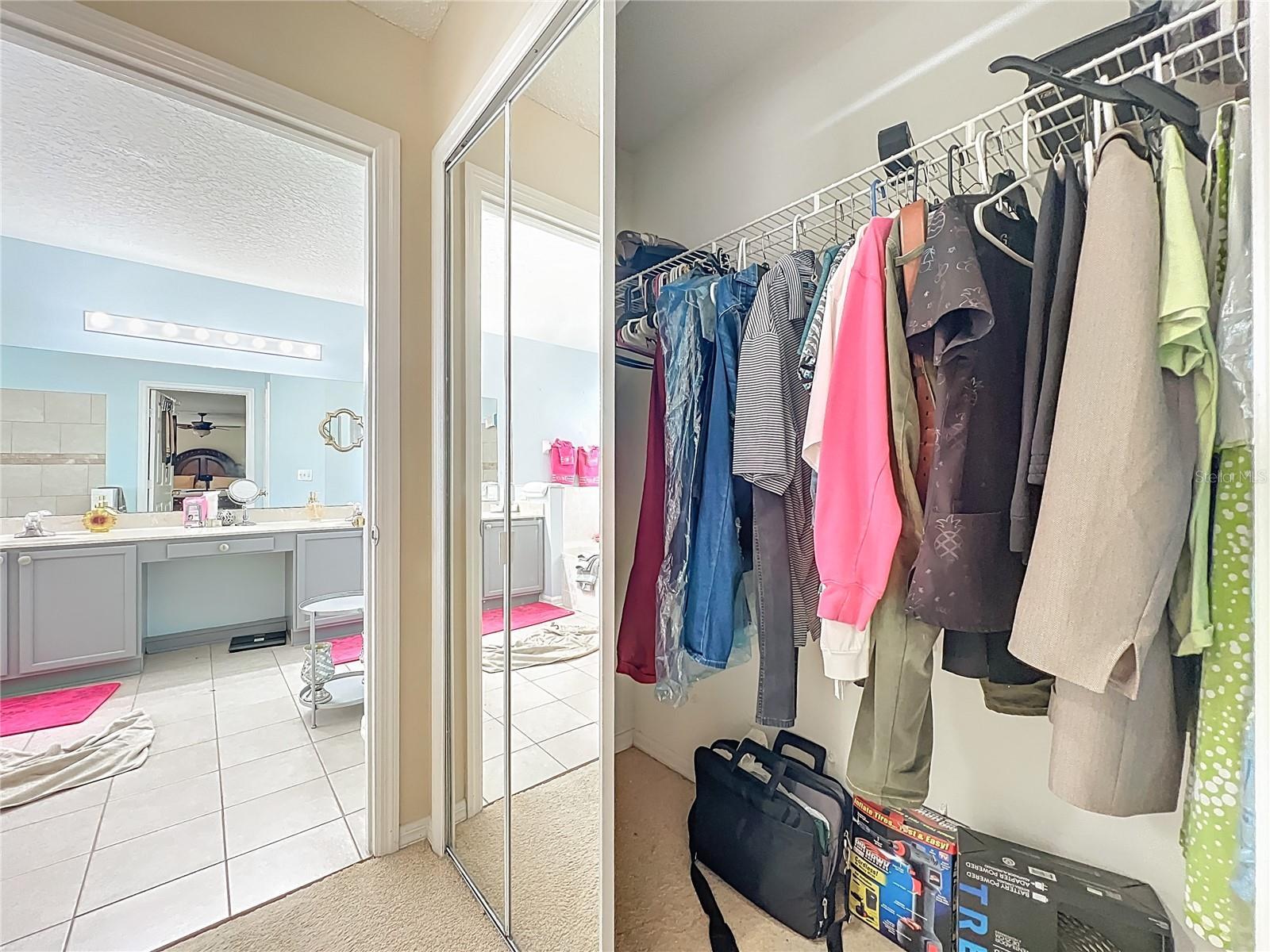 COUNTRY RUN UNIT 2 - Residential