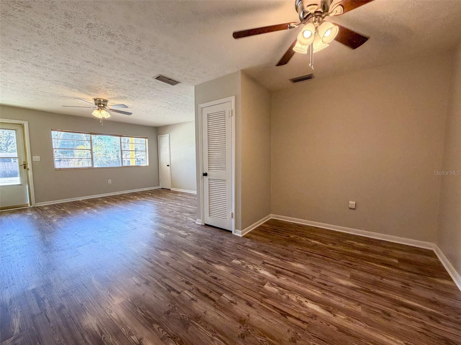 ROLLING HILLS SUB - Residential