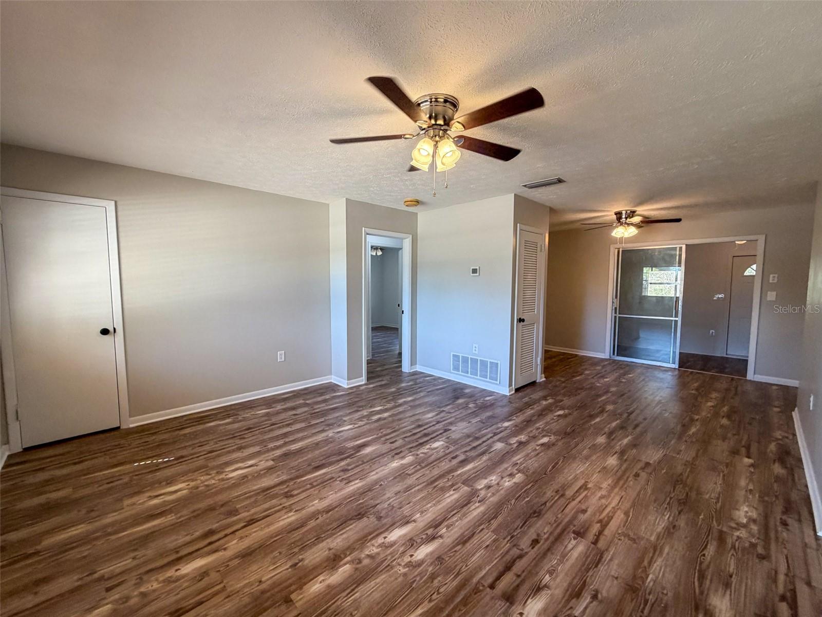 ROLLING HILLS SUB - Residential