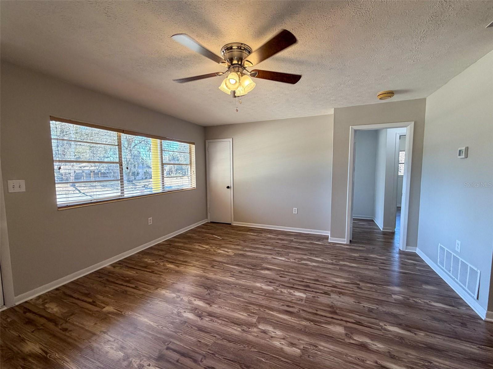 ROLLING HILLS SUB - Residential