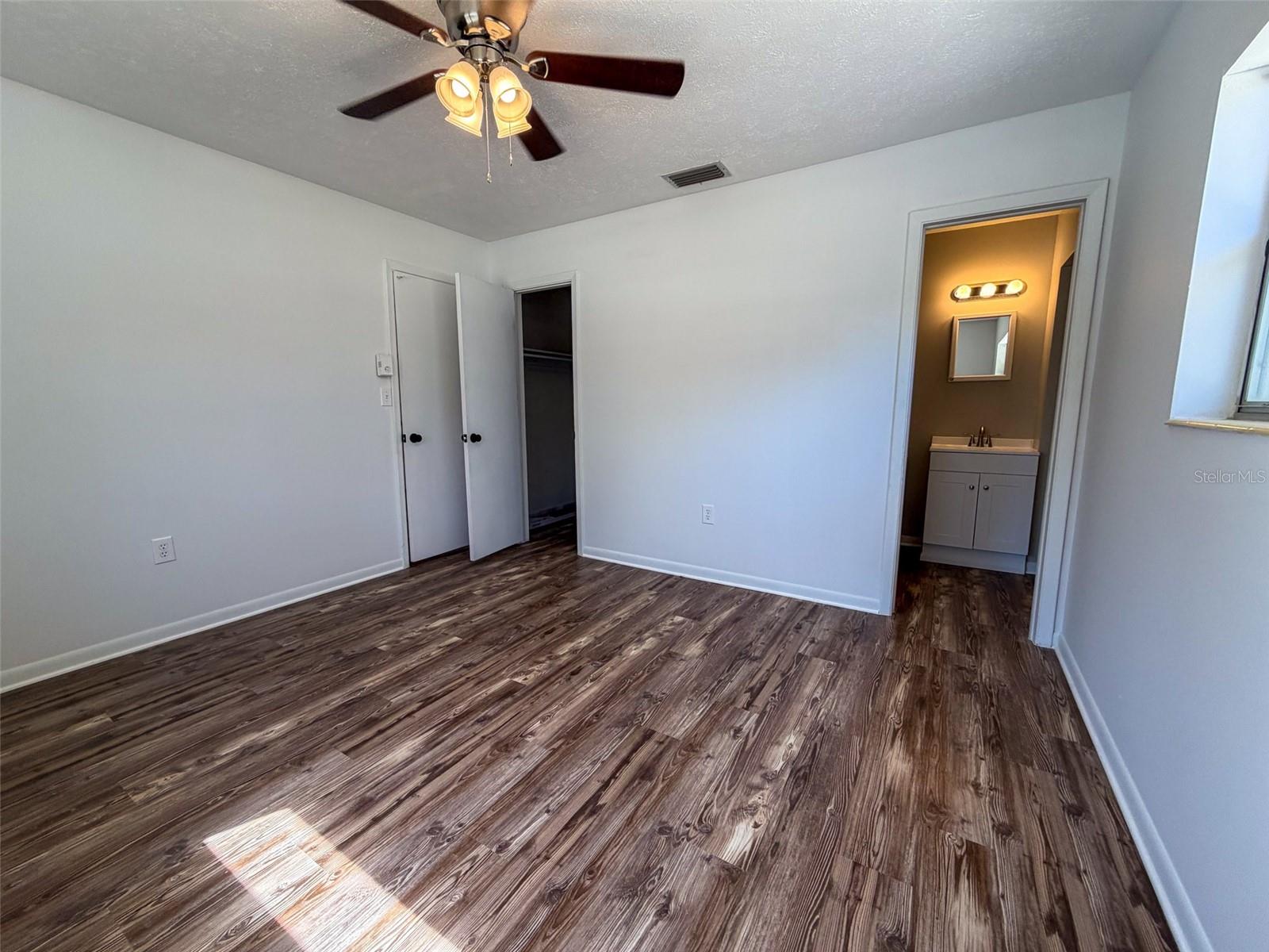 ROLLING HILLS SUB - Residential