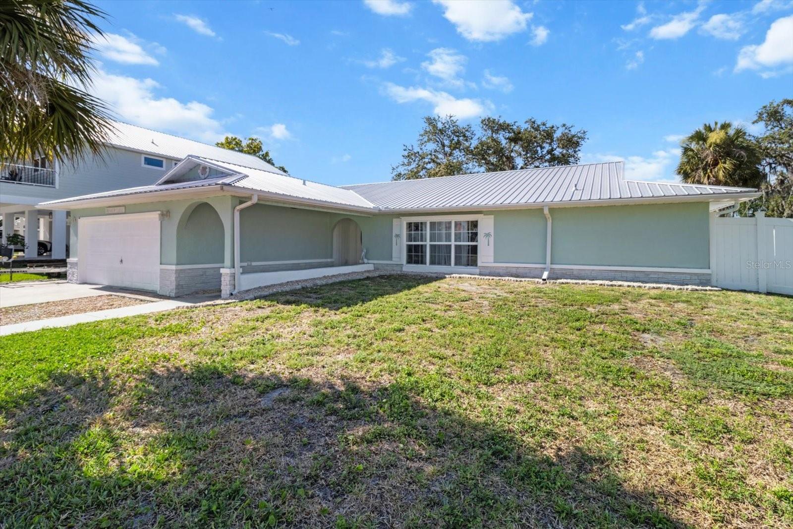 1860 NW 16TH STREET