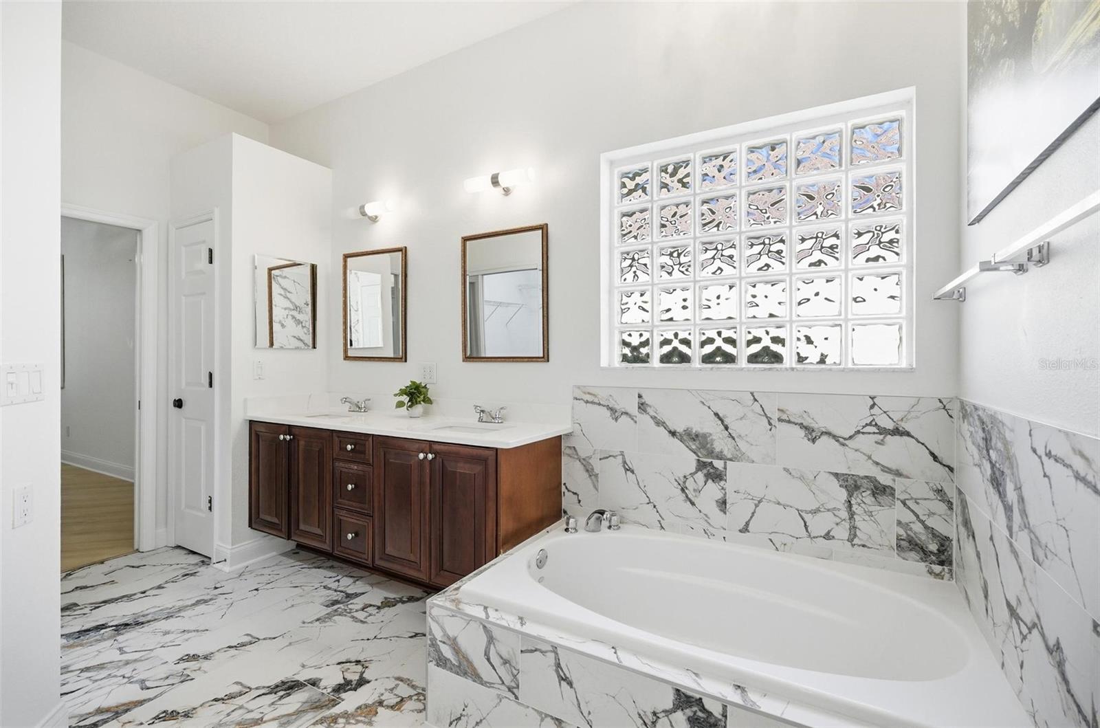 GRAND HAVEN - Residential