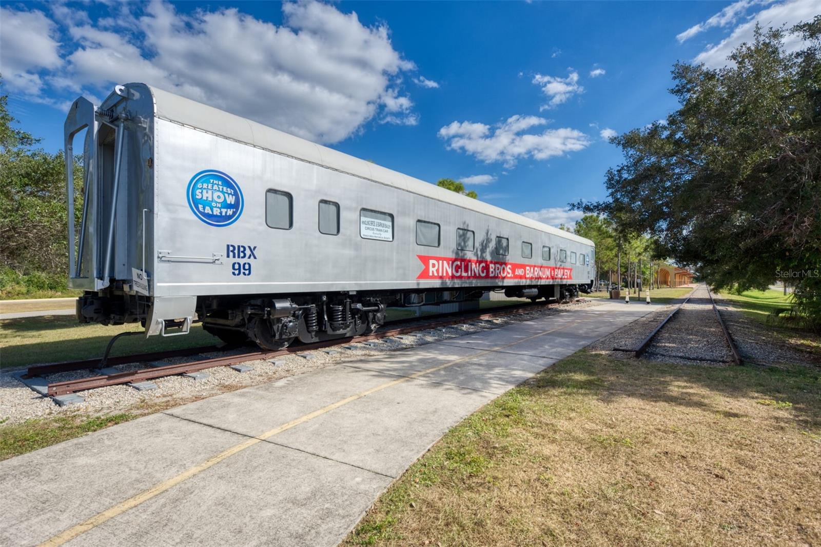 GLENWOOD MANOR - Residential