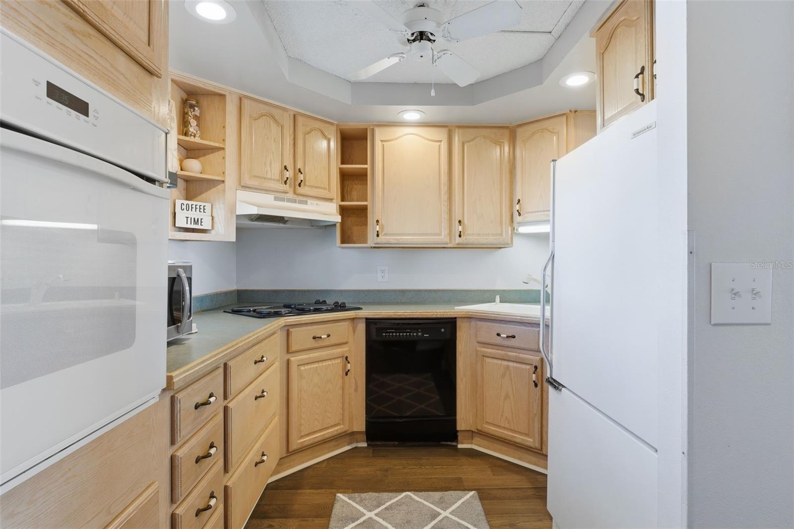 GLENWOOD MANOR - Residential