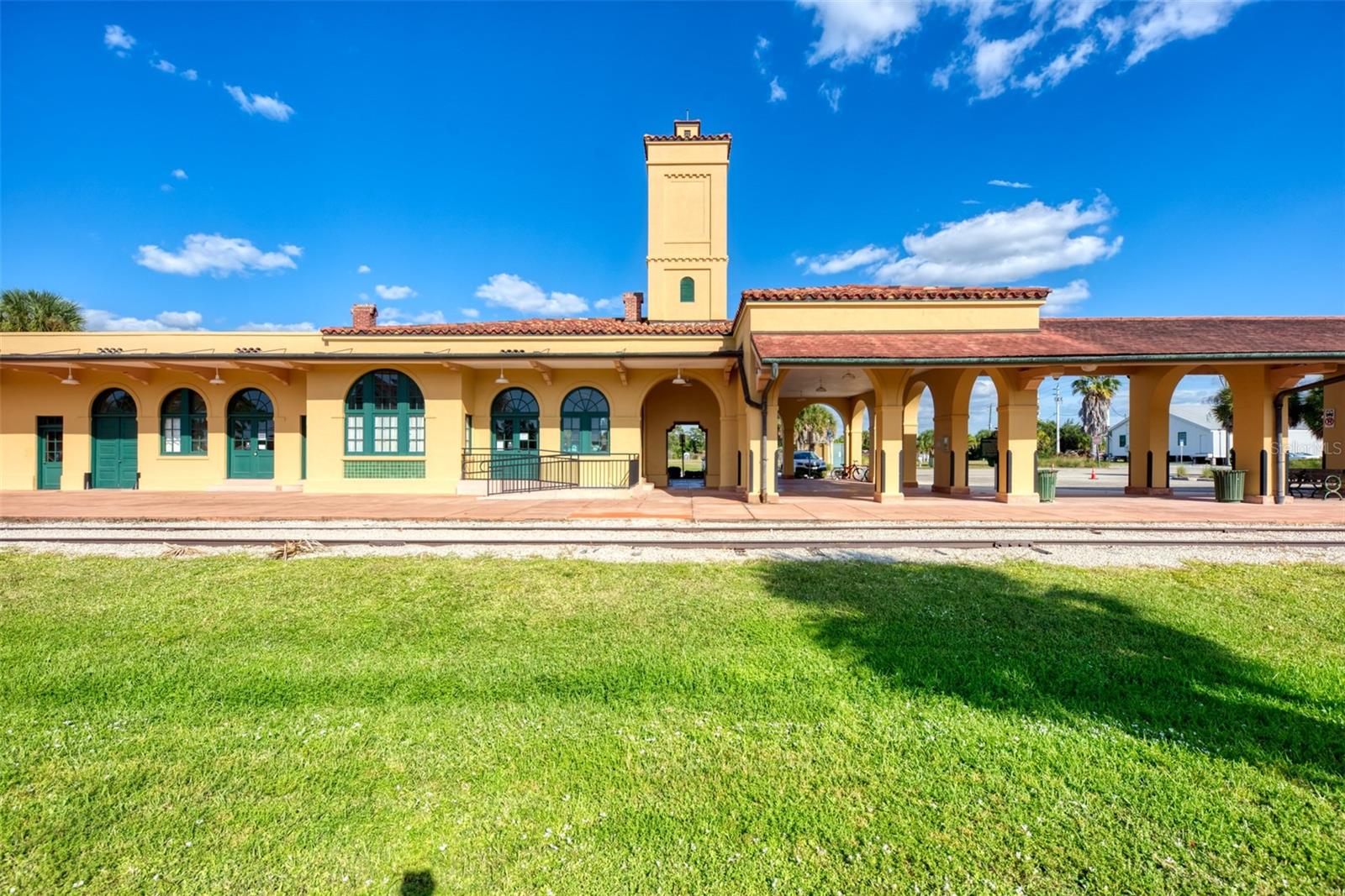 GLENWOOD MANOR - Residential