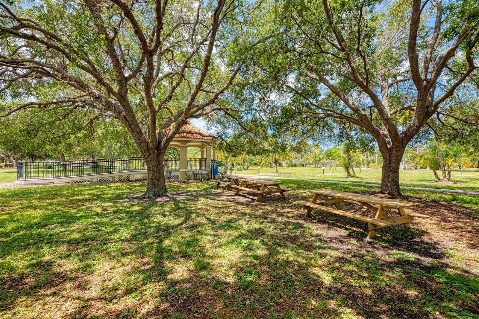 GLENWOOD MANOR - Residential