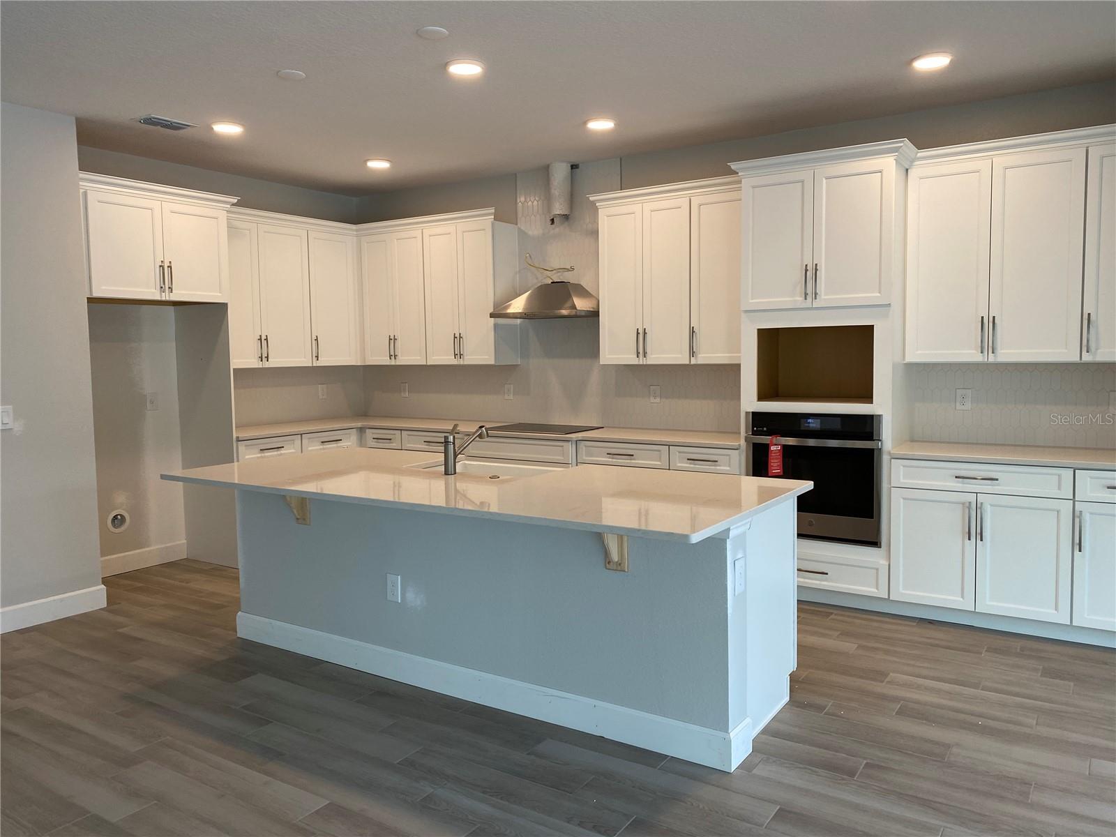 2522 CEDAR SHAKE COURT