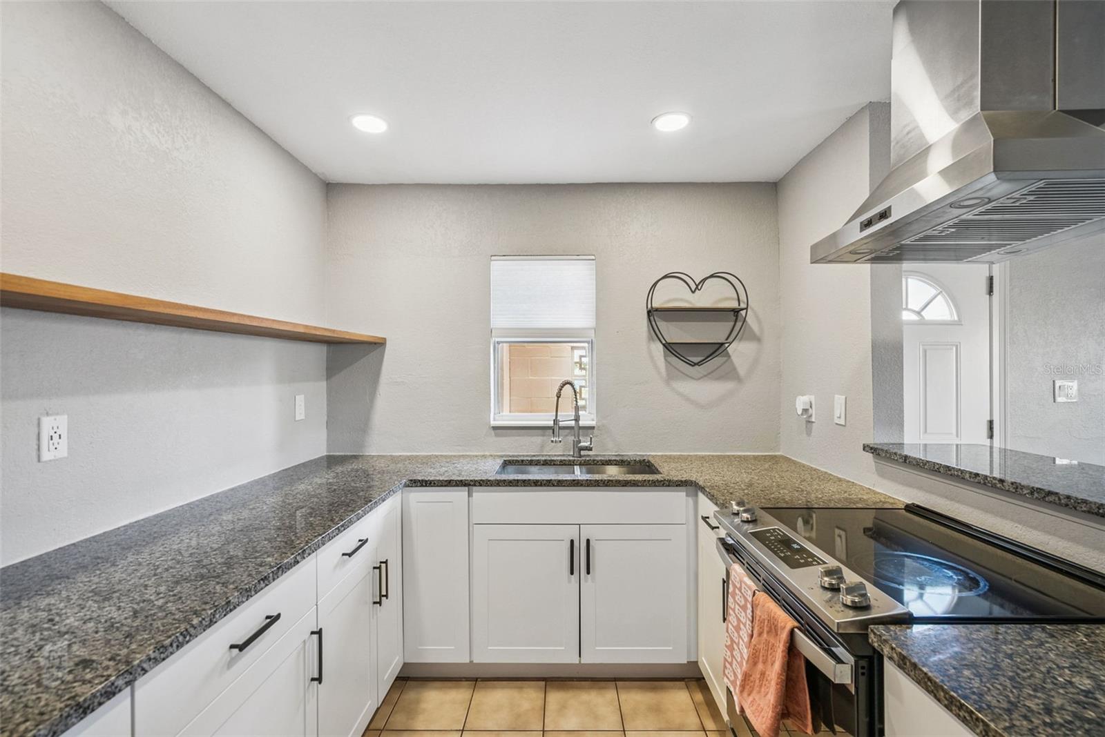 LAKE KATHRYN VILLAGE - Residential