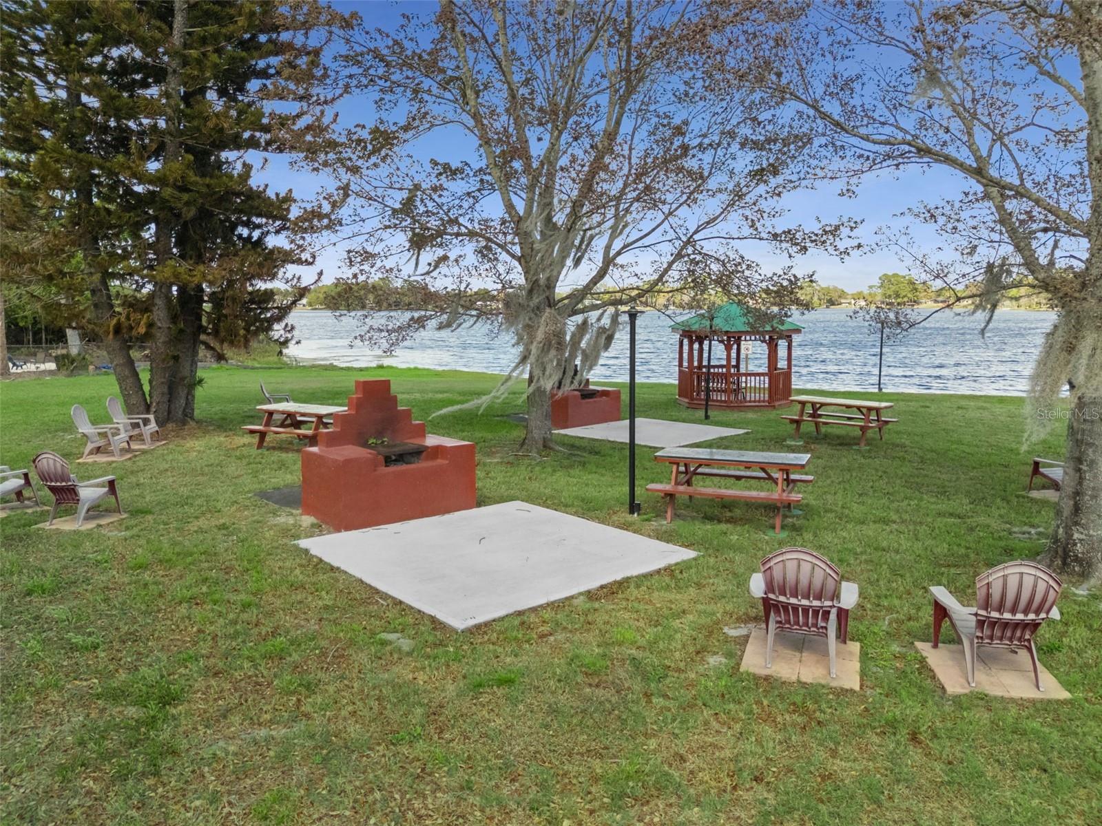 LAKE KATHRYN VILLAGE - Residential