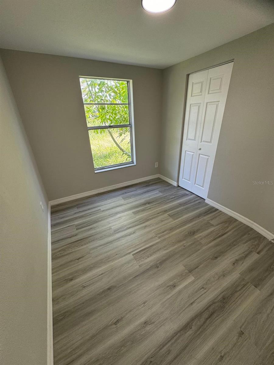 CAMBRIDGE LAKE - Residential Income